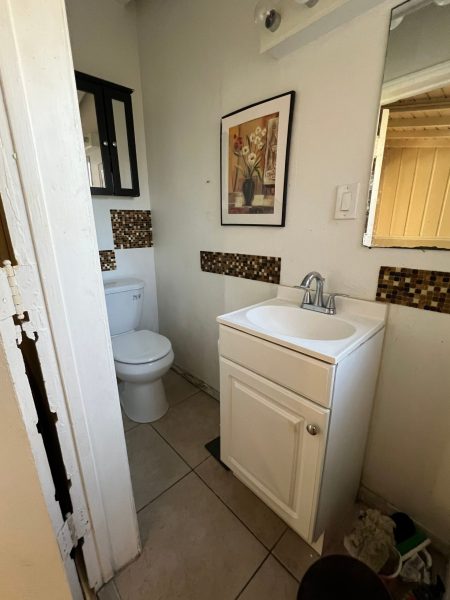 Bathroom frame center